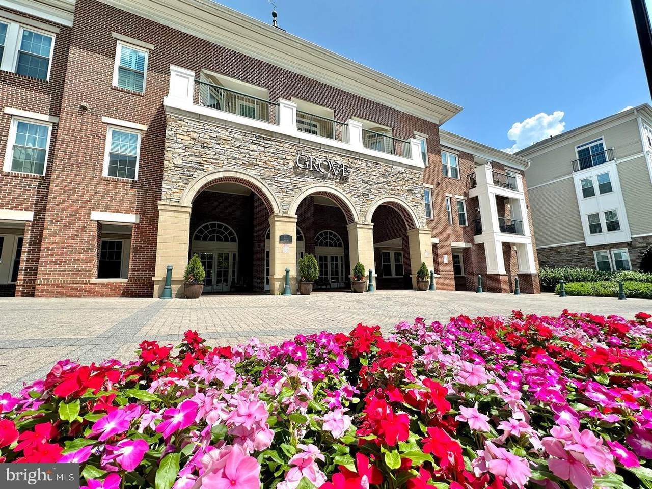 2465 Army Navy Drive - Photo 1