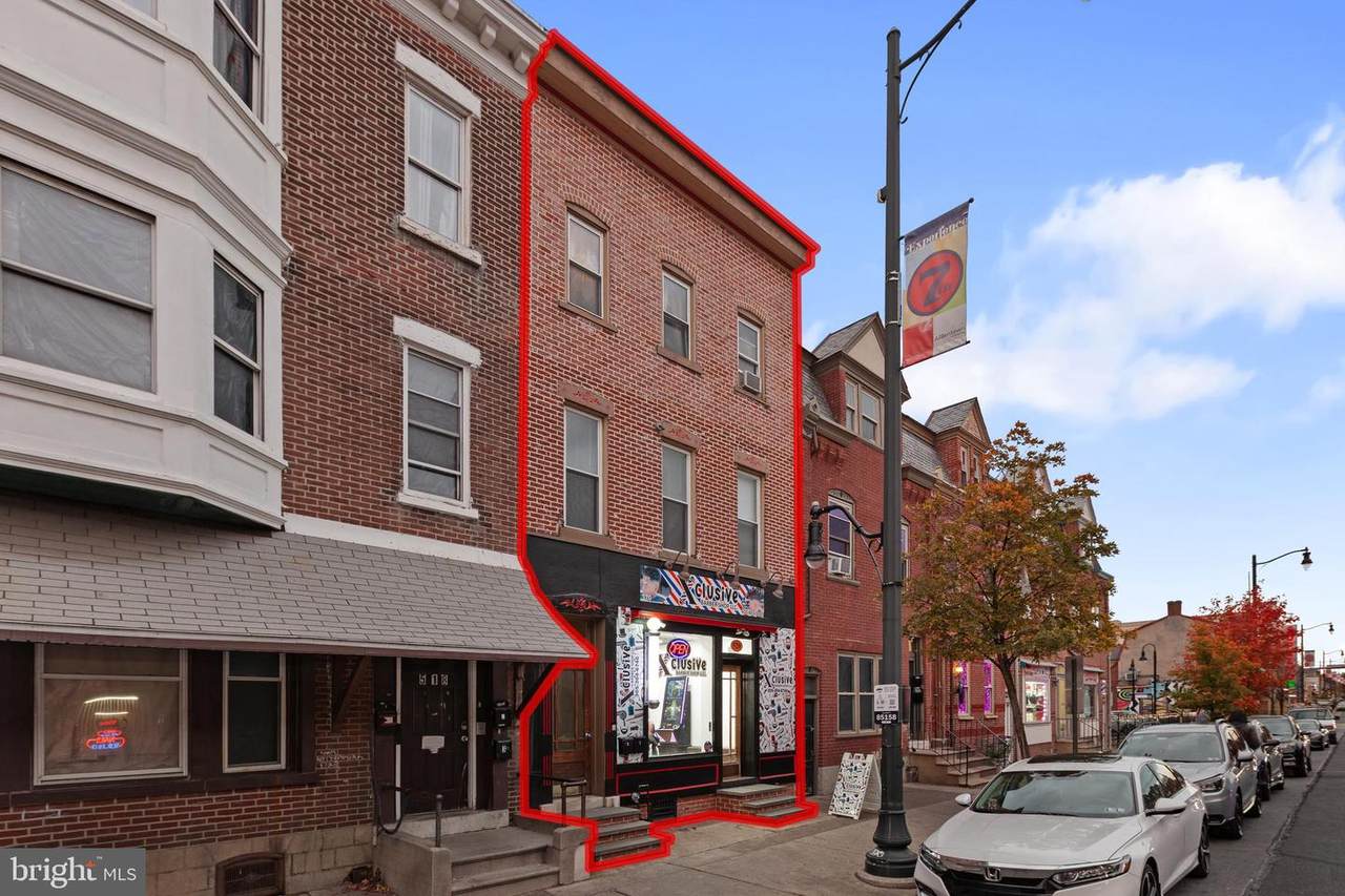 520 7TH Street - Photo 1