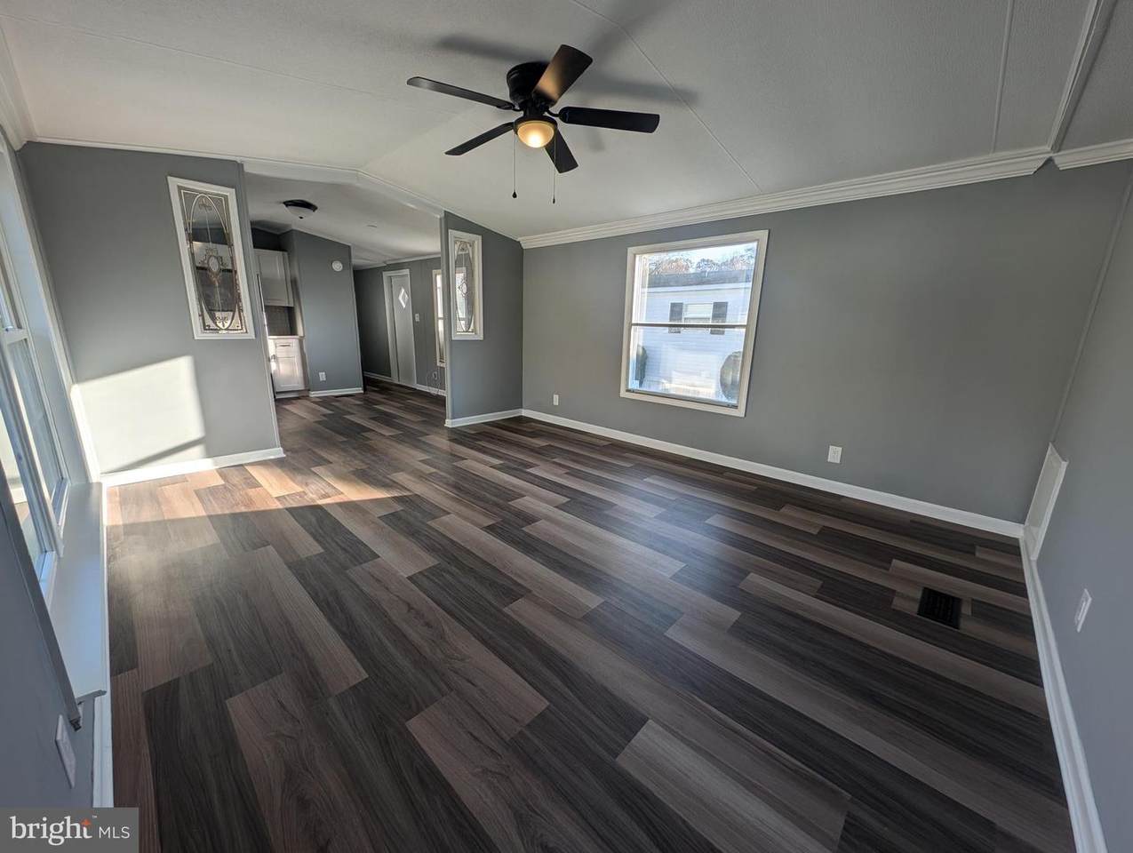 230 Poclain - Photo 1