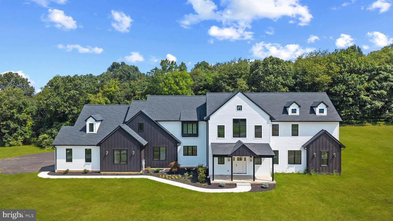 2851 Orpheus Drive - Photo 1