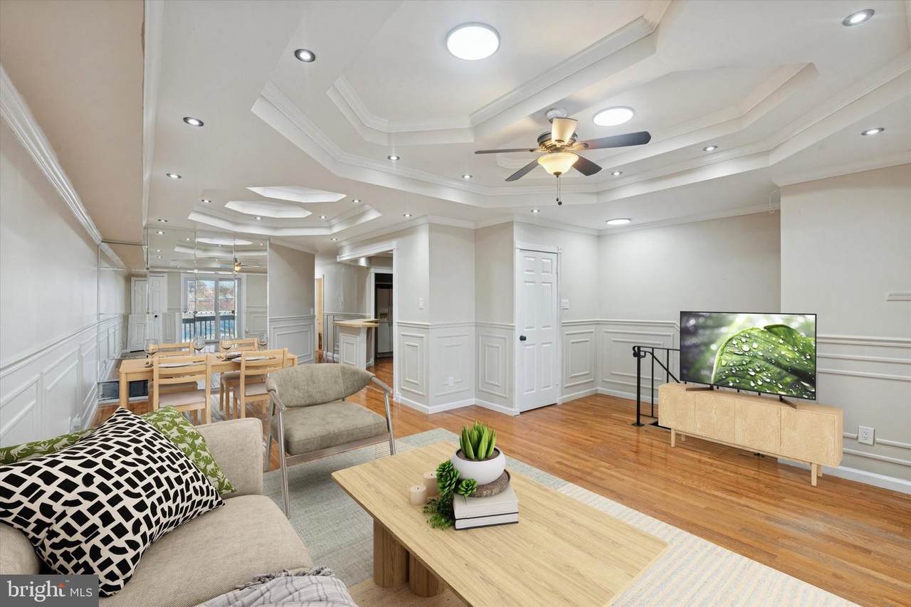 2528 Faunce Street - Photo 1