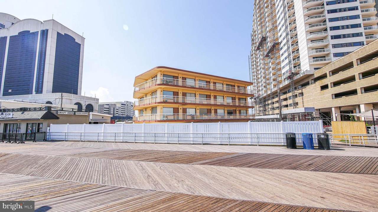 108 Montpelier Avenue - Photo 1