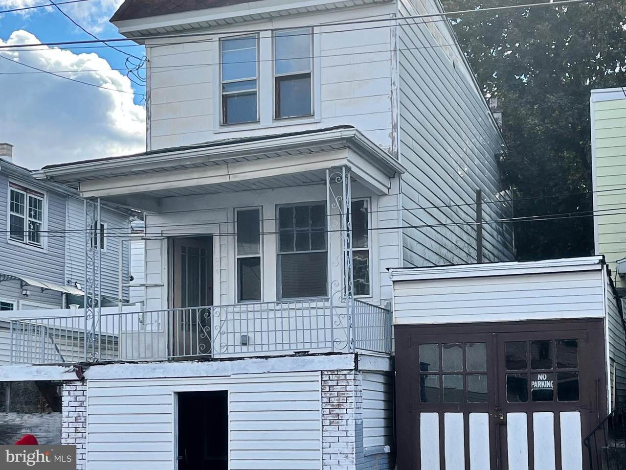 340 5TH Street - Photo 1