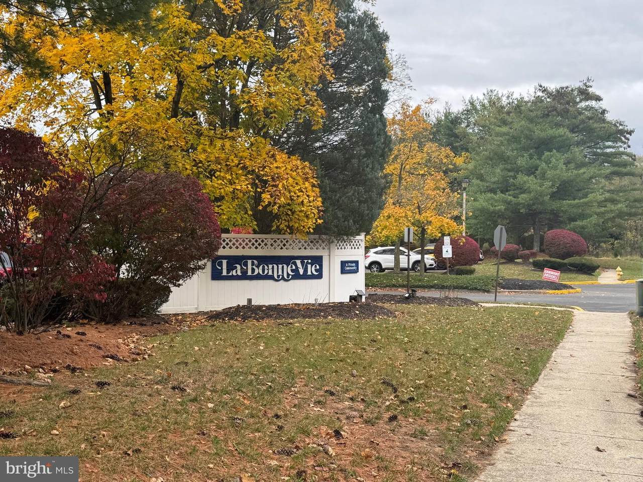 1104 Berwyck Court - Photo 1