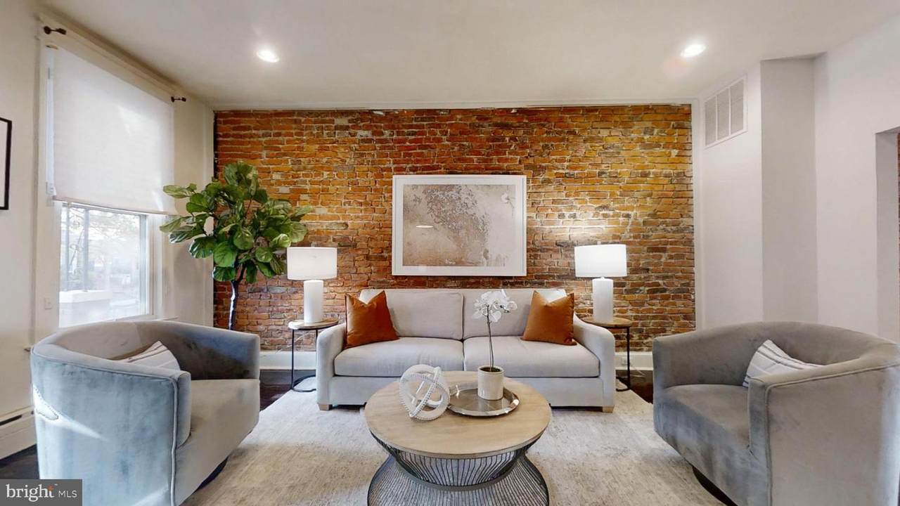 627 Princeton Place - Photo 1