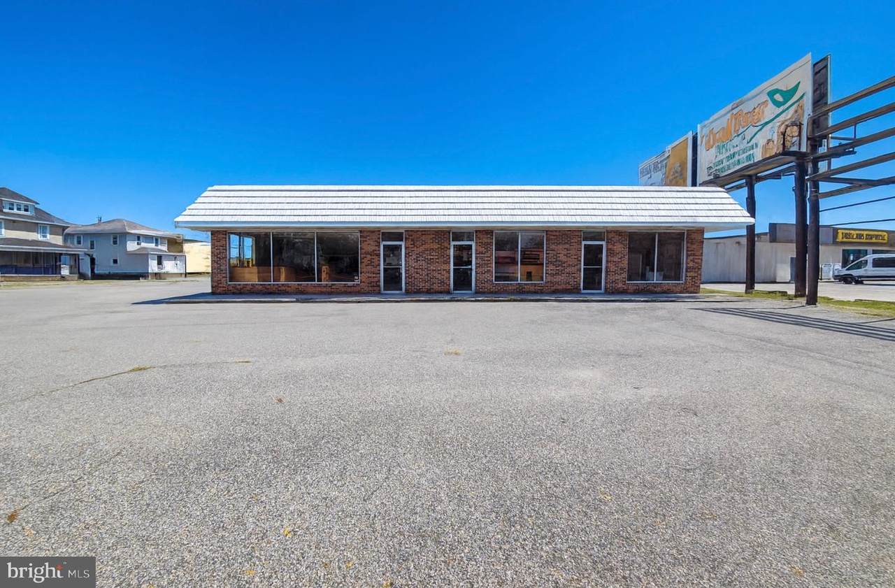 1053 Salisbury Boulevard - Photo 1