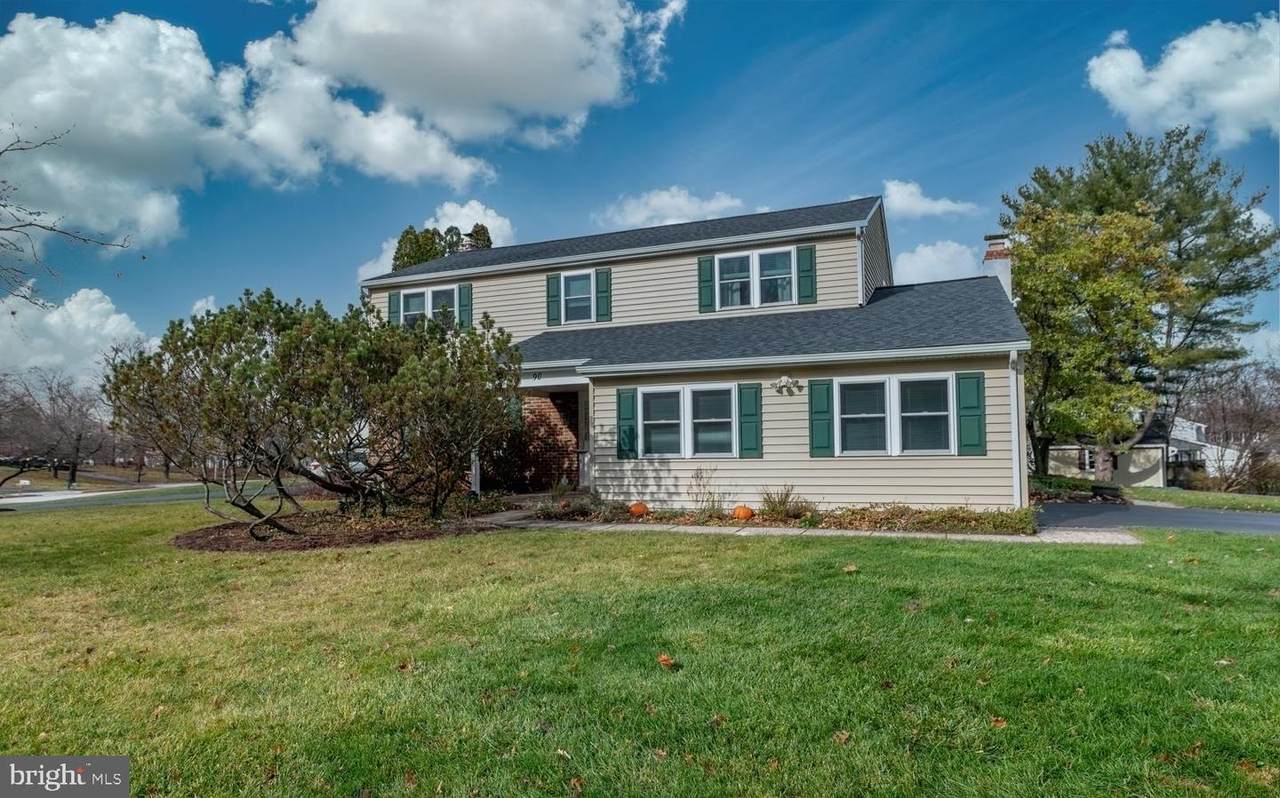 90 Bayberry Lane - Photo 1