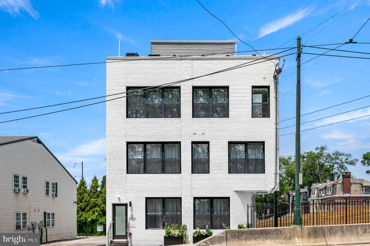 4921 Chester Avenue - Photo 1