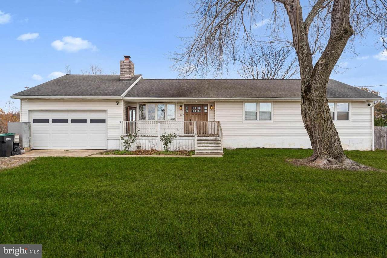 8 Inman Road - Photo 1