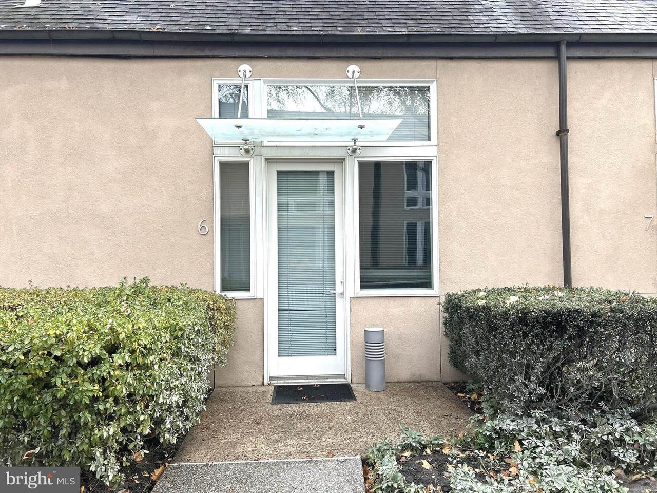 36 Moore Street - Photo 1