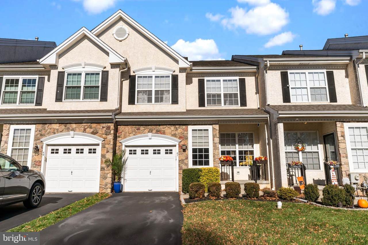 47 Wellington Road - Photo 1