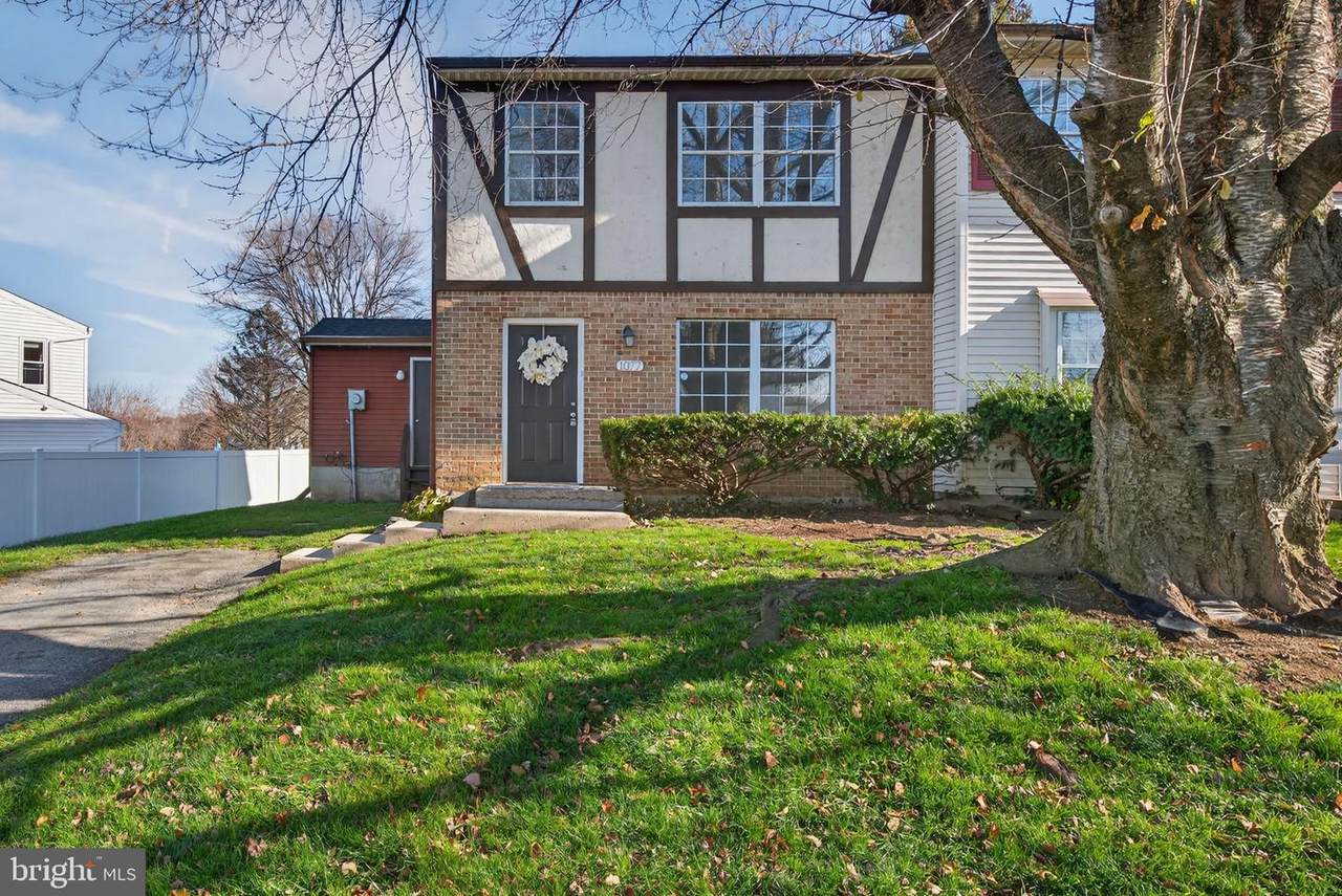 1077 Monticello Lane - Photo 1