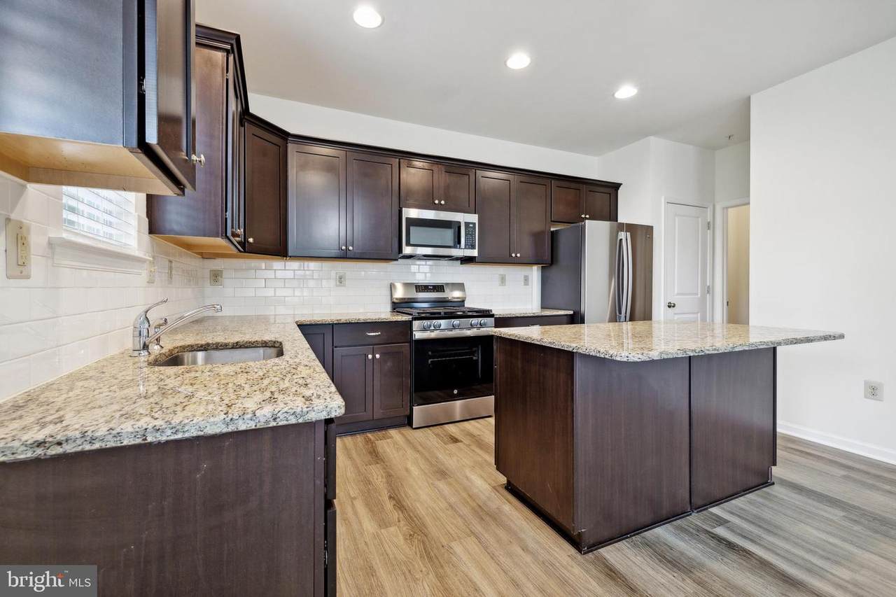 324 Walnut Street - Photo 1