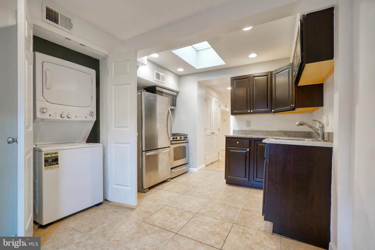 1029 Booth Street - Photo 1