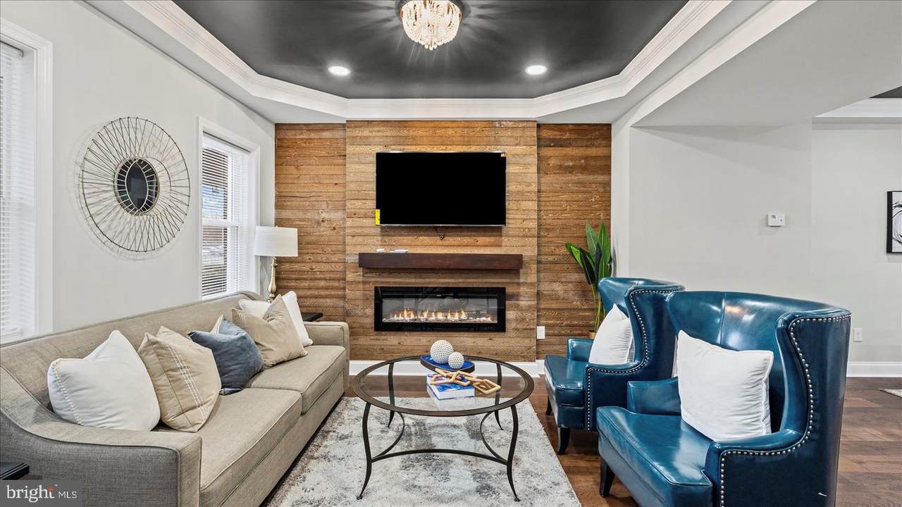 3223 Spaulding Avenue - Photo 1