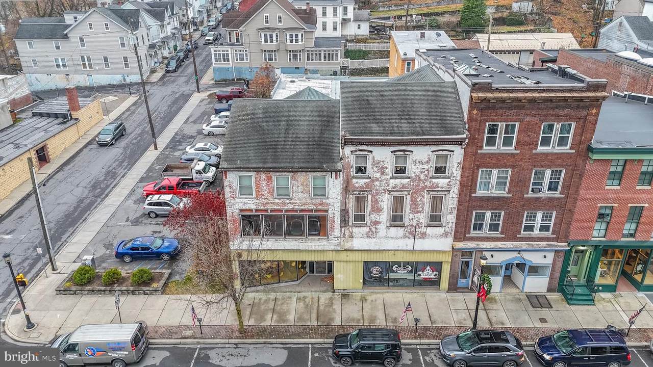 104-106-W Broad Street - Photo 1