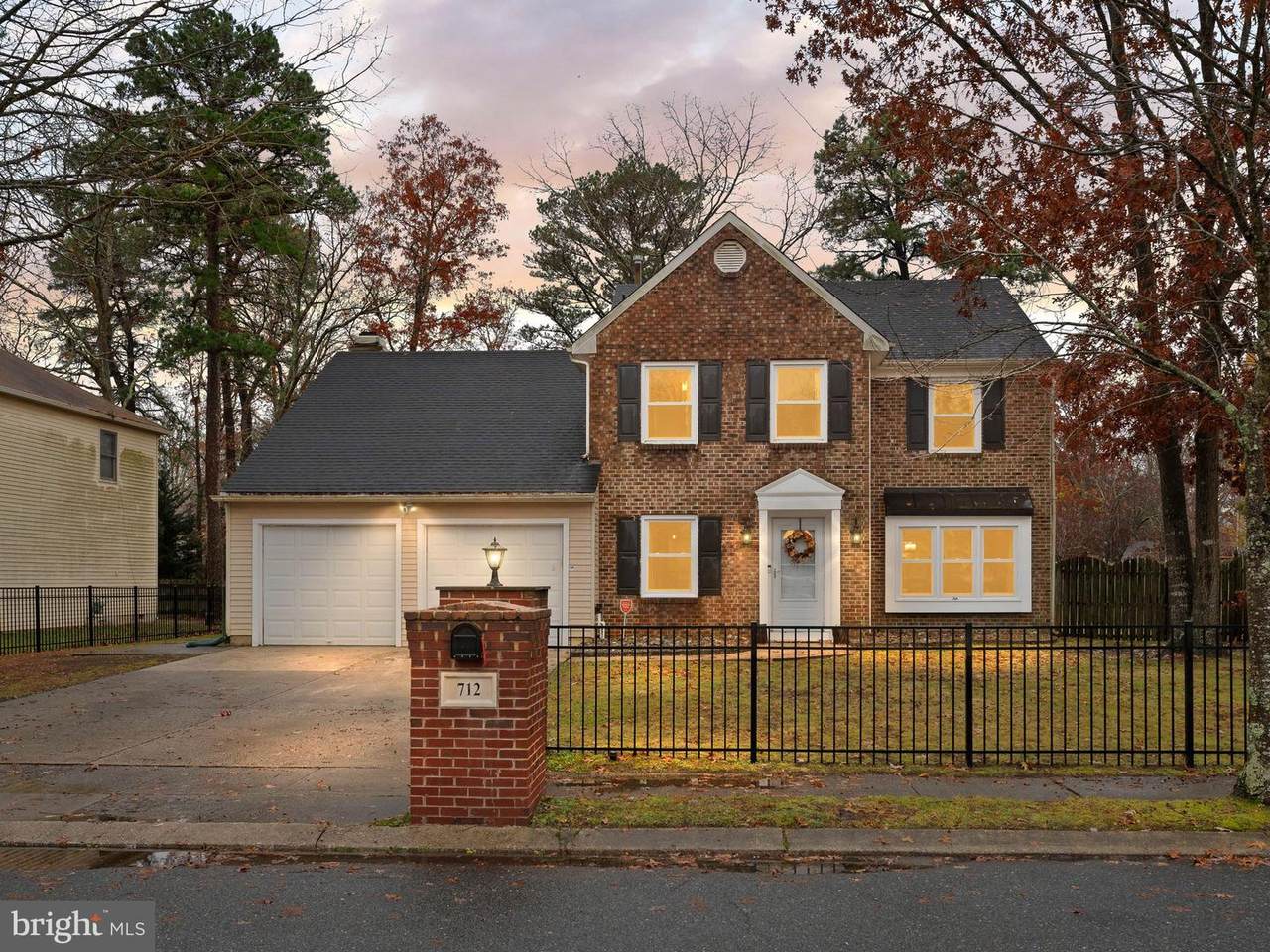 712 Scarborough Drive - Photo 1