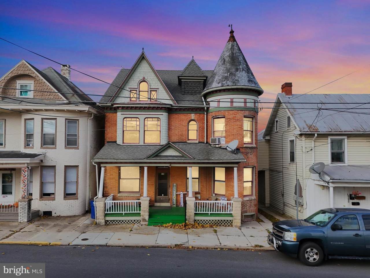 106 King Street - Photo 1