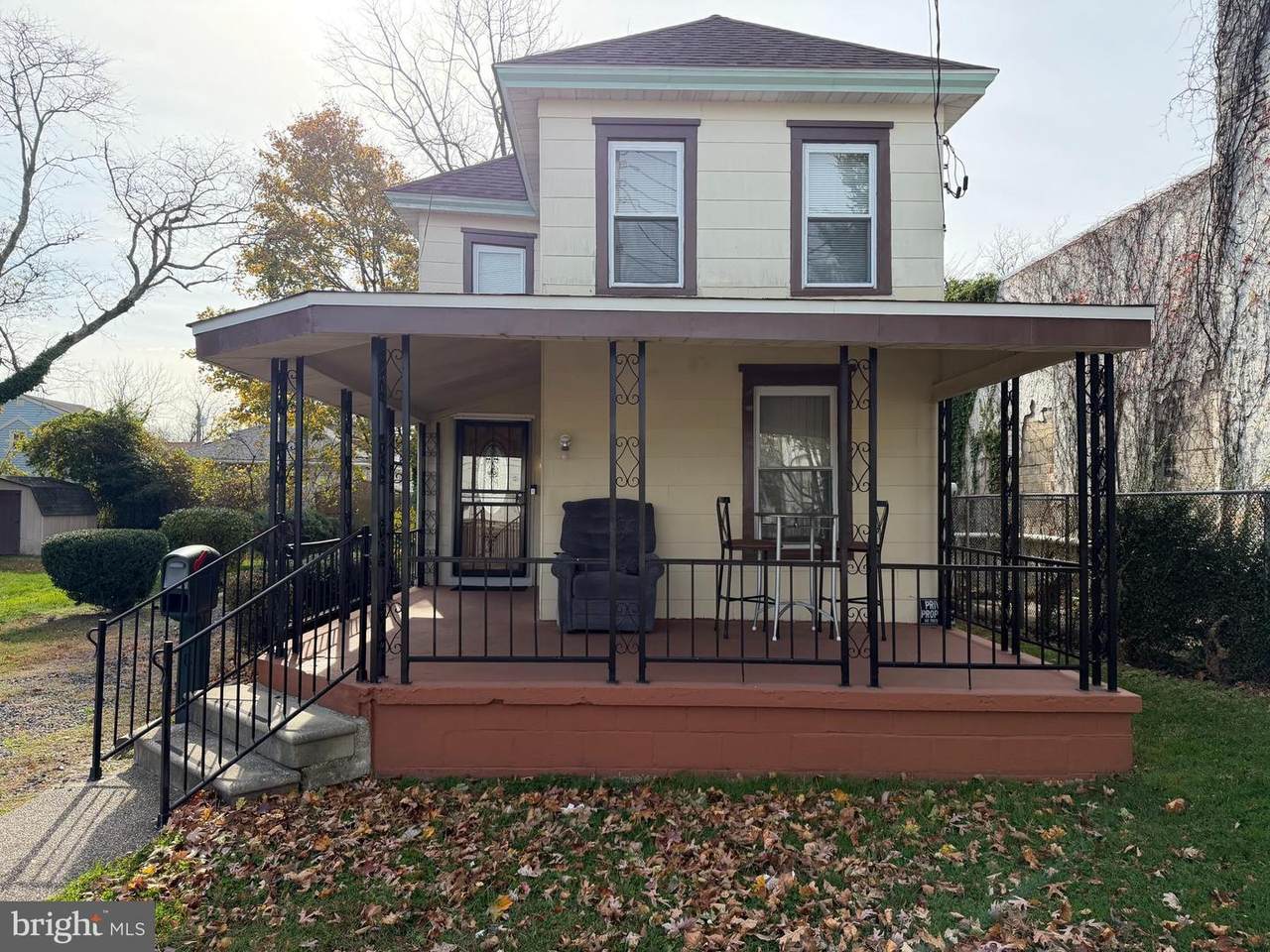 527 Martin Luther King Avenue - Photo 1