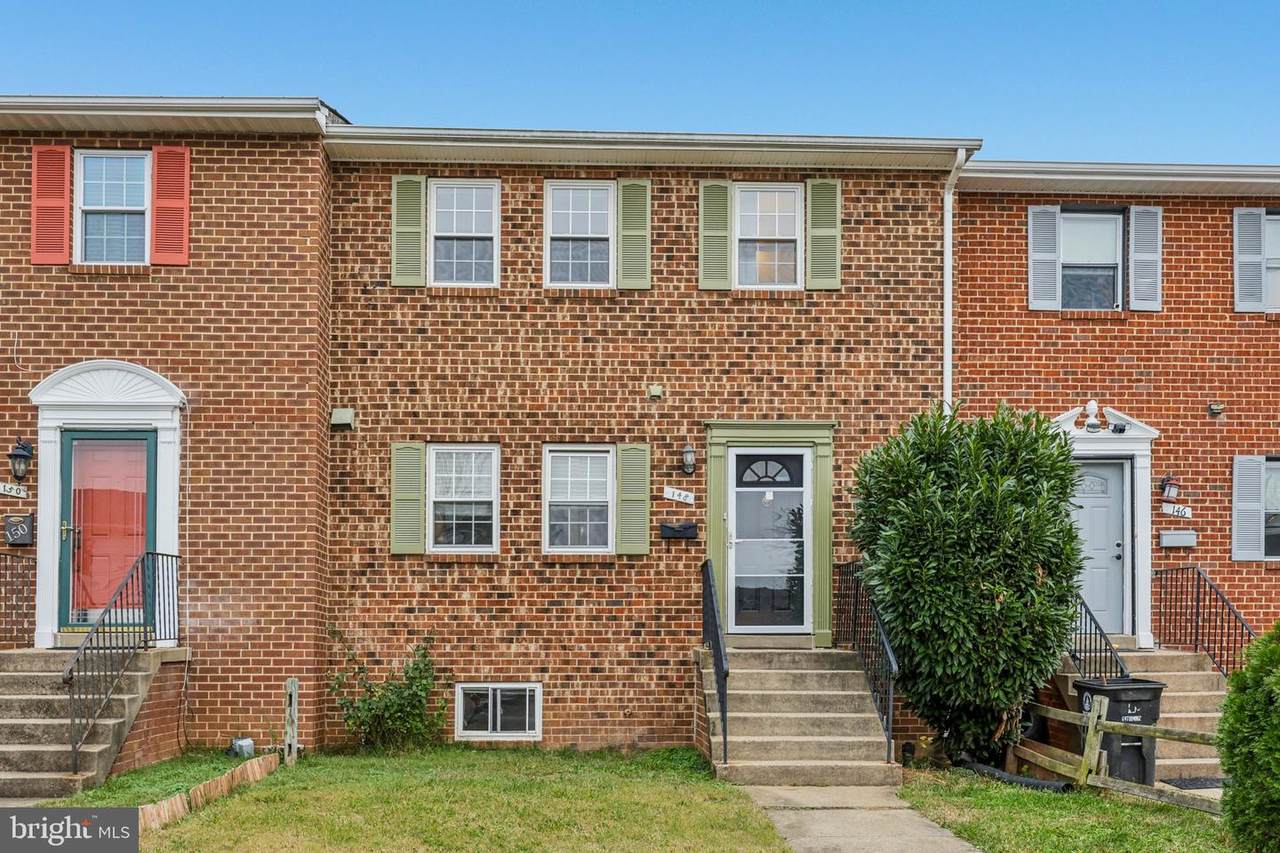 148 Meadows Lane - Photo 1