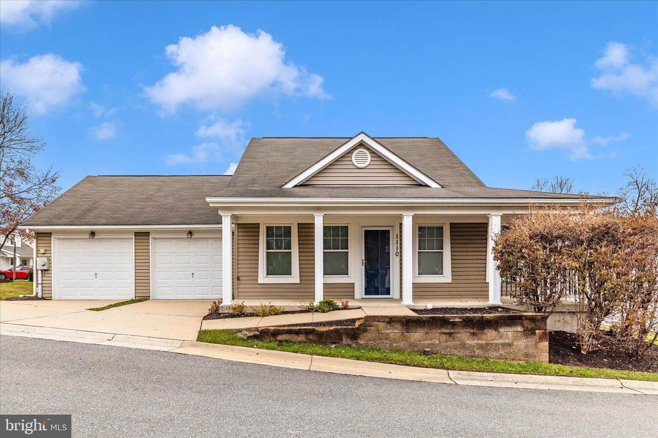 1110 Jousting Way - Photo 1