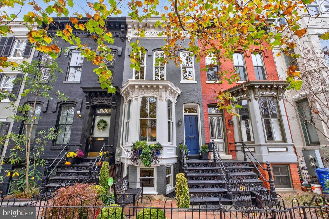 114 4TH Street - Photo 1