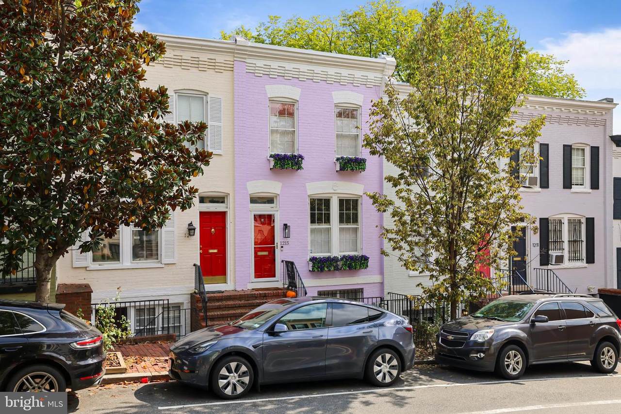 1215 33RD Street - Photo 1