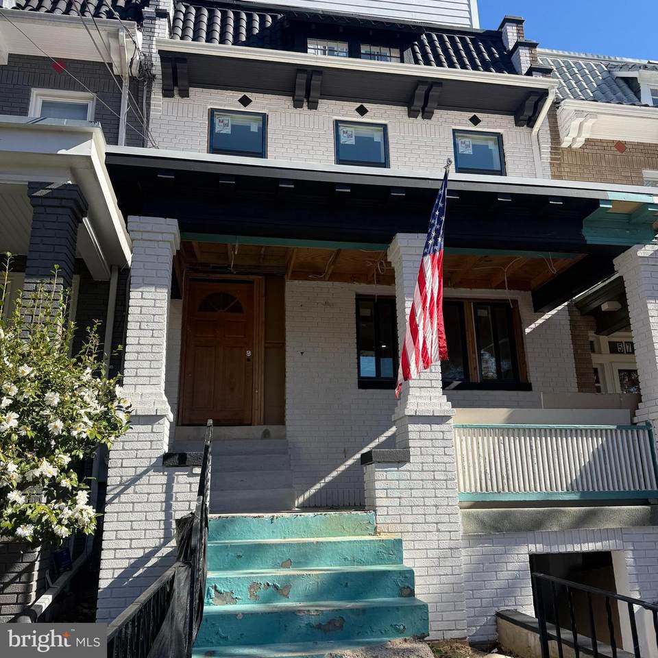 5703 9TH Street - Photo 1