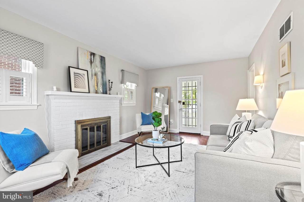 6118 Sligo Mill Road - Photo 1