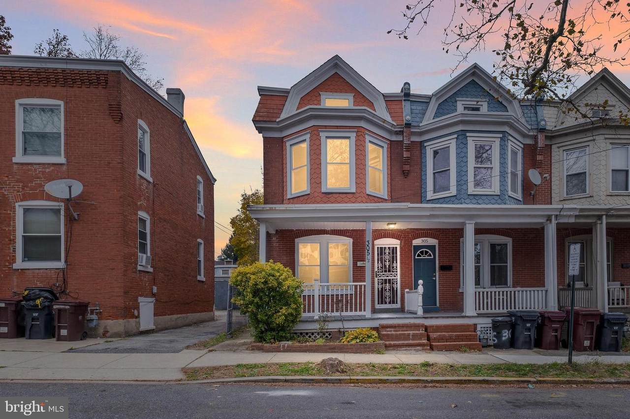 305-1/2 19TH Street - Photo 1