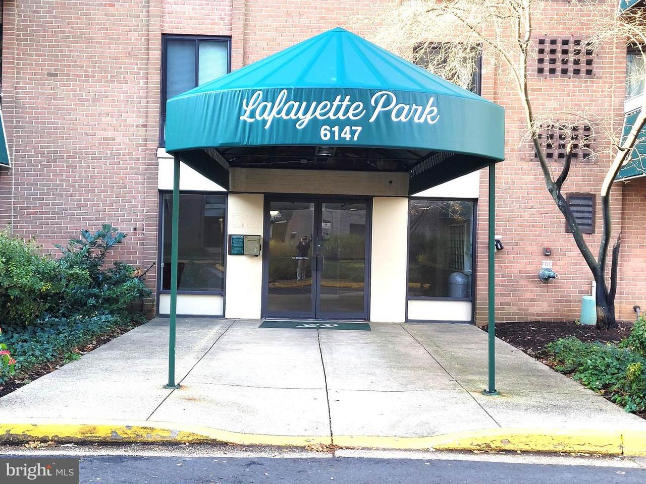 6147 Leesburg Pike - Photo 1