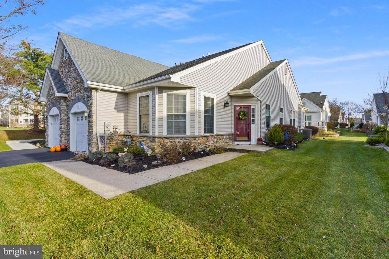 143 Burholme Drive - Photo 1