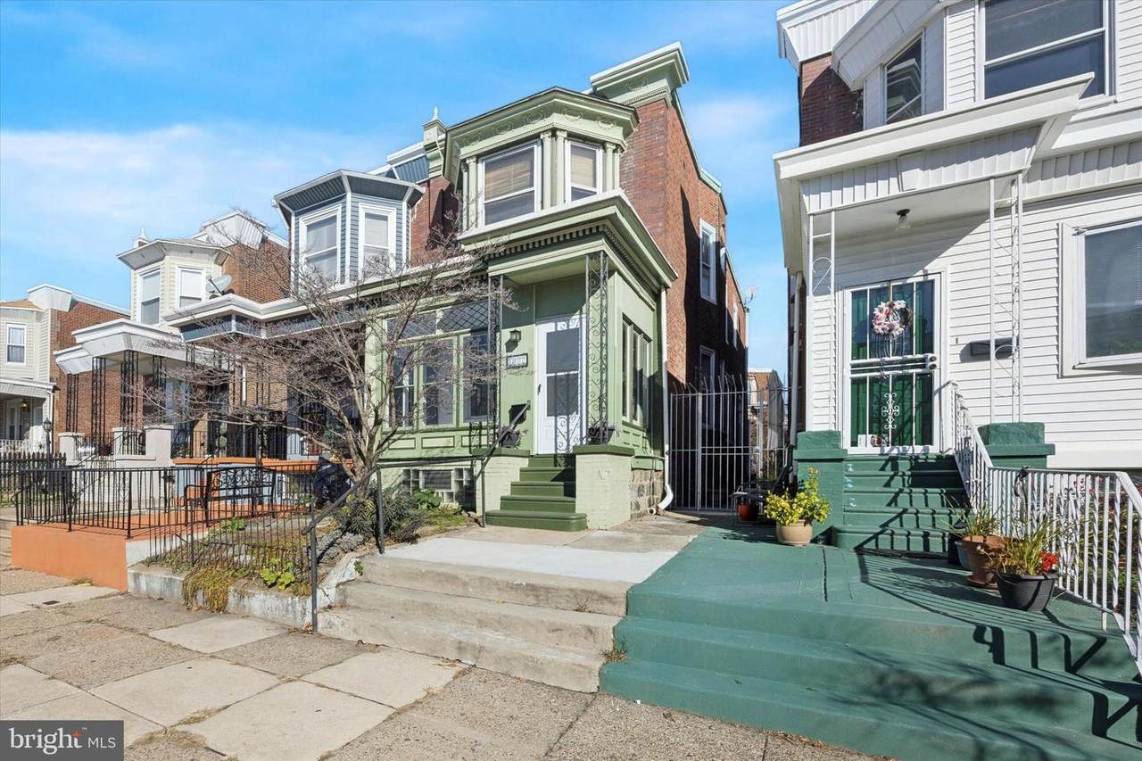 1227 53RD Street - Photo 1