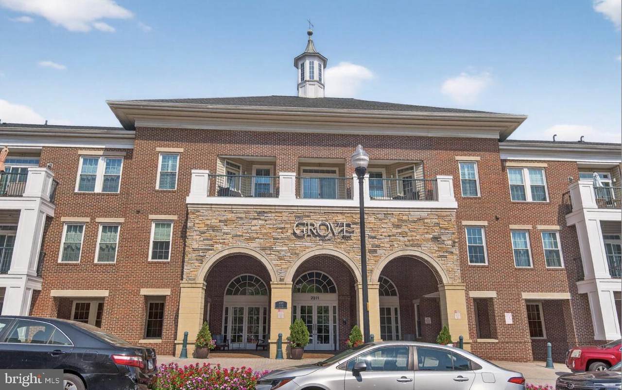 2465 Army Navy Drive - Photo 1