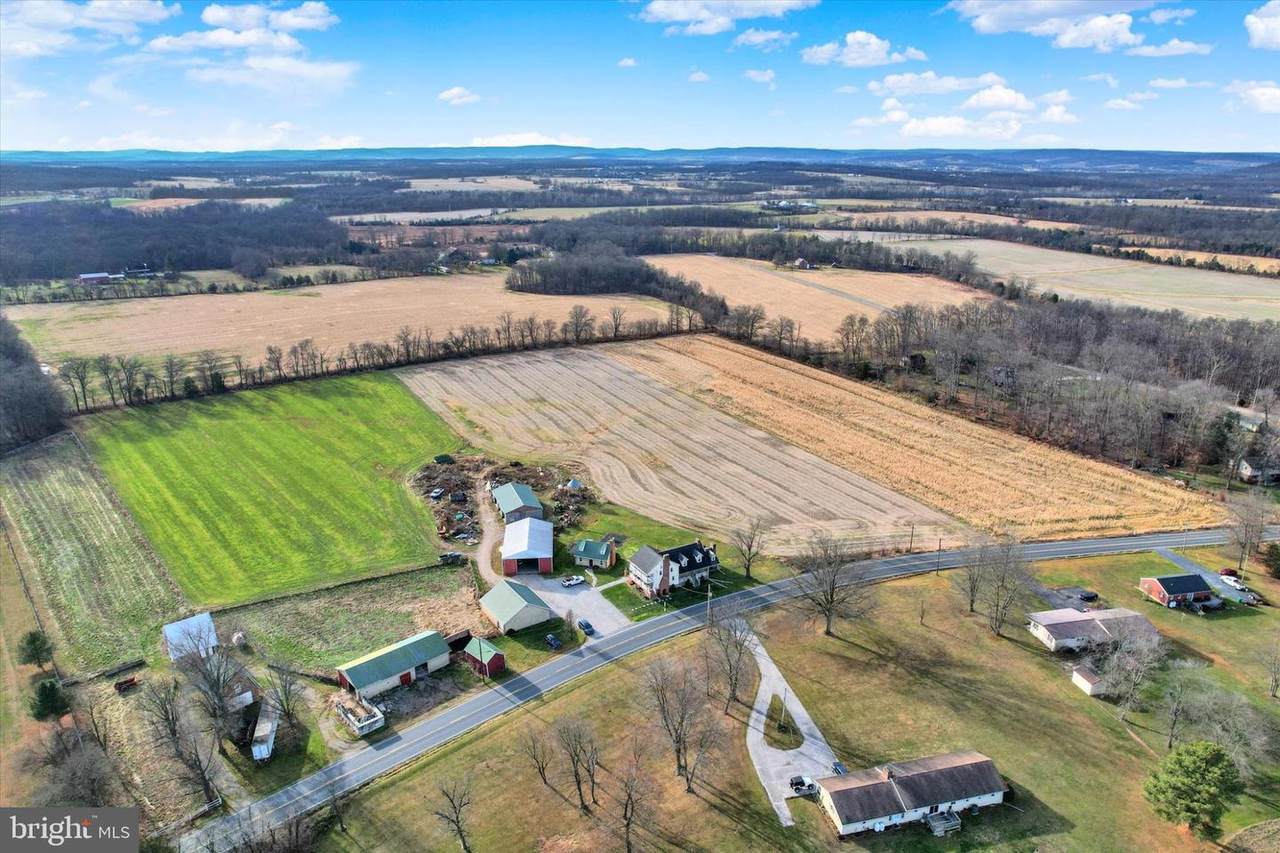 2894 Oxford Road - Photo 1