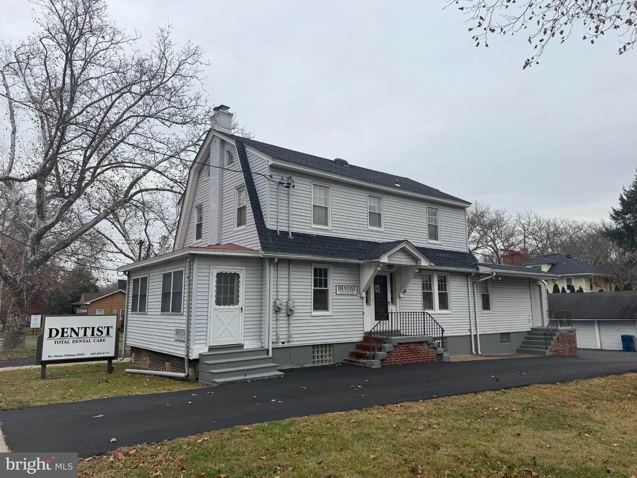 2288 Brunswick Avenue - Photo 1