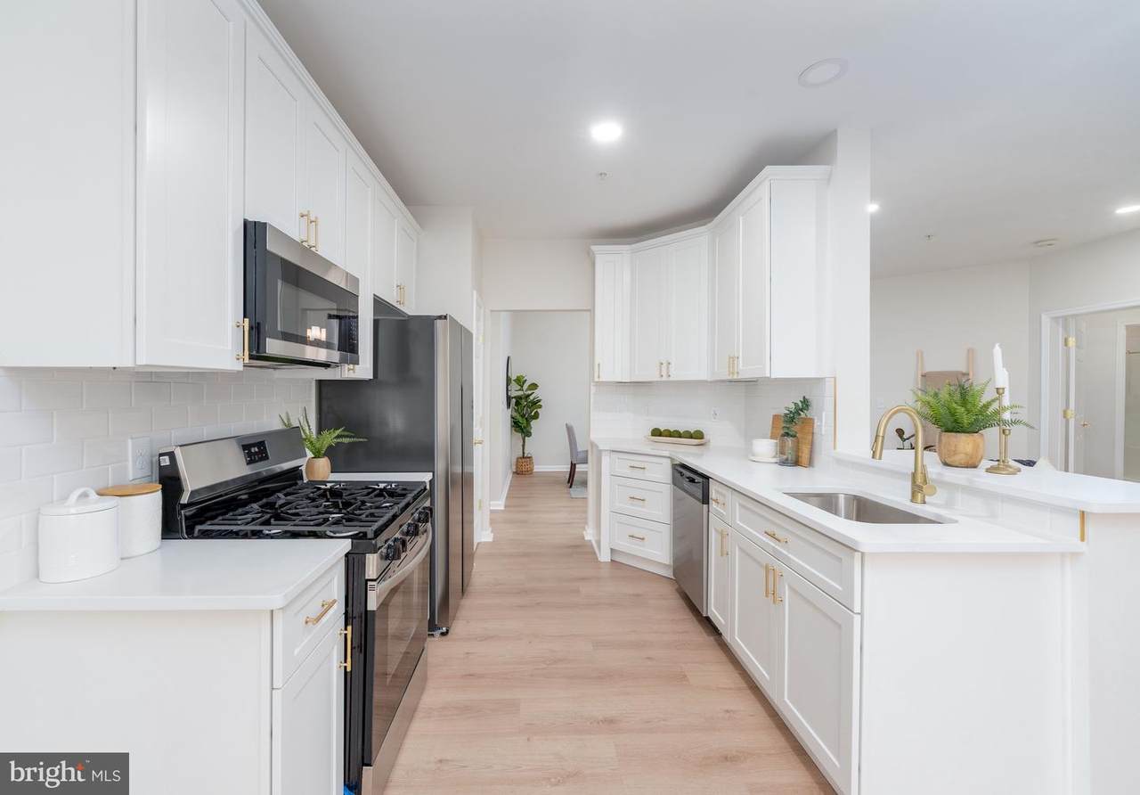 1302-G Scottsdale Drive - Photo 1