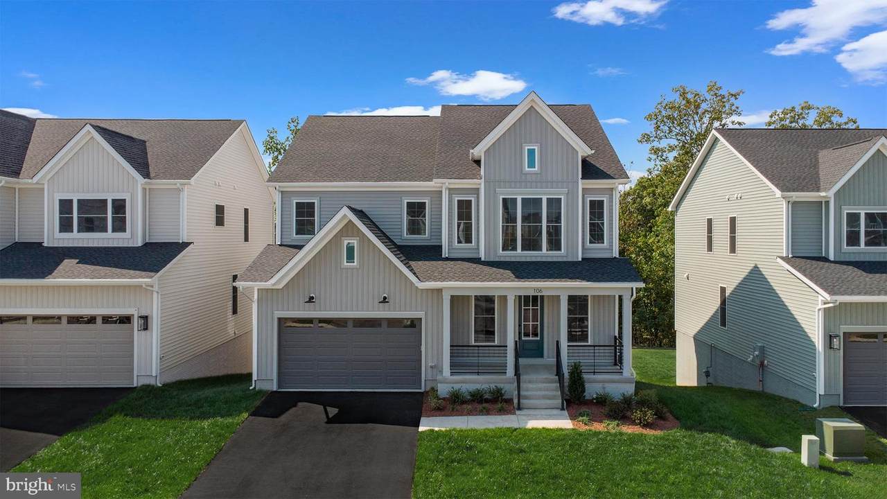 106 Sapphire Street - Photo 1