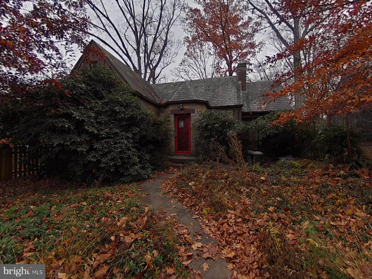 13 Midhurst Road - Photo 1