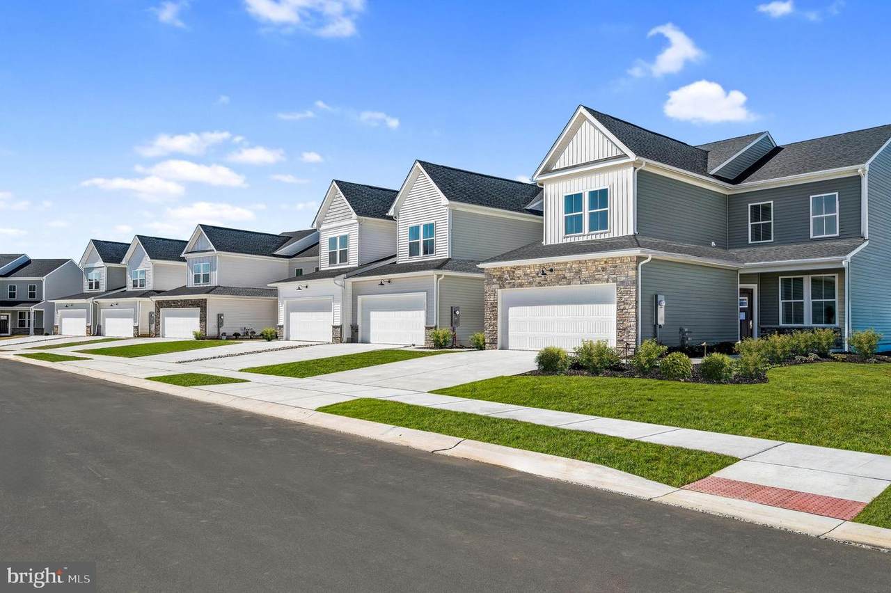 3104 Pett Level Drive - Photo 1