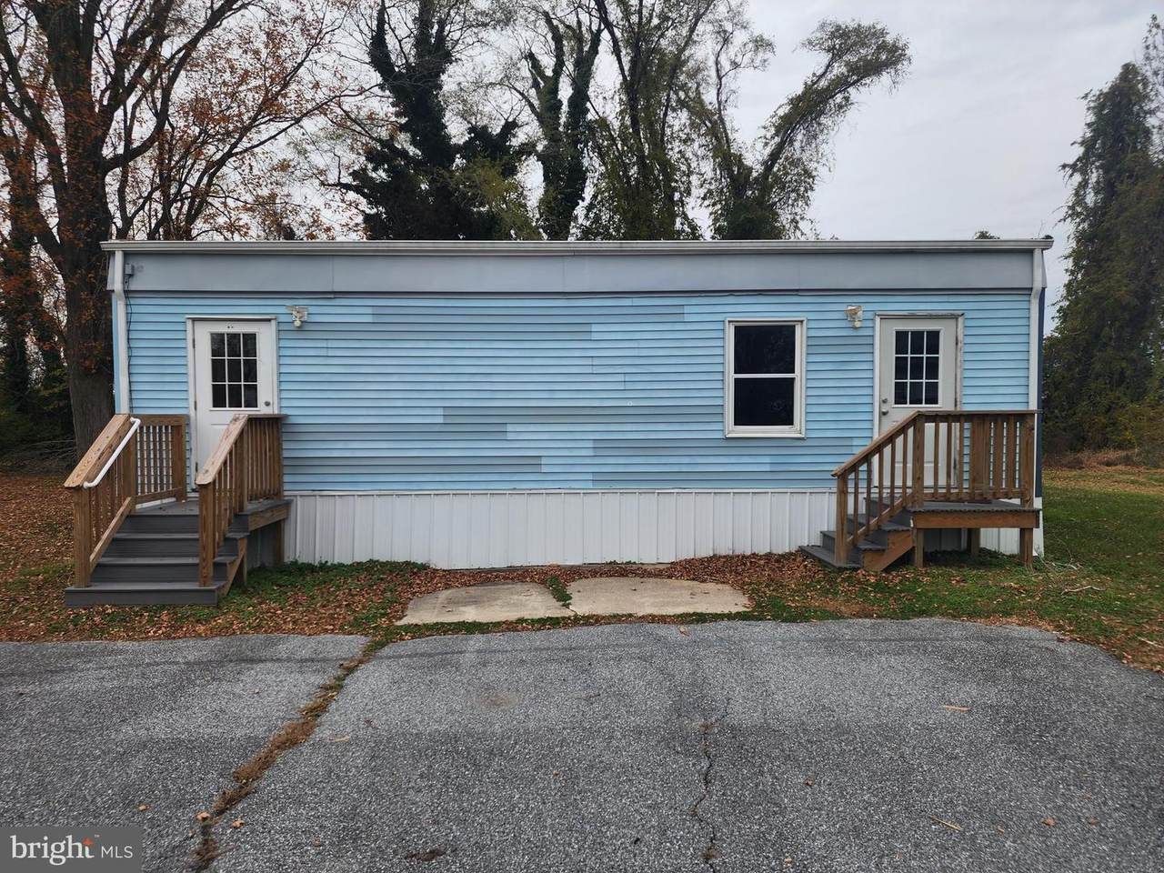 908 B Church Avenue - Photo 1