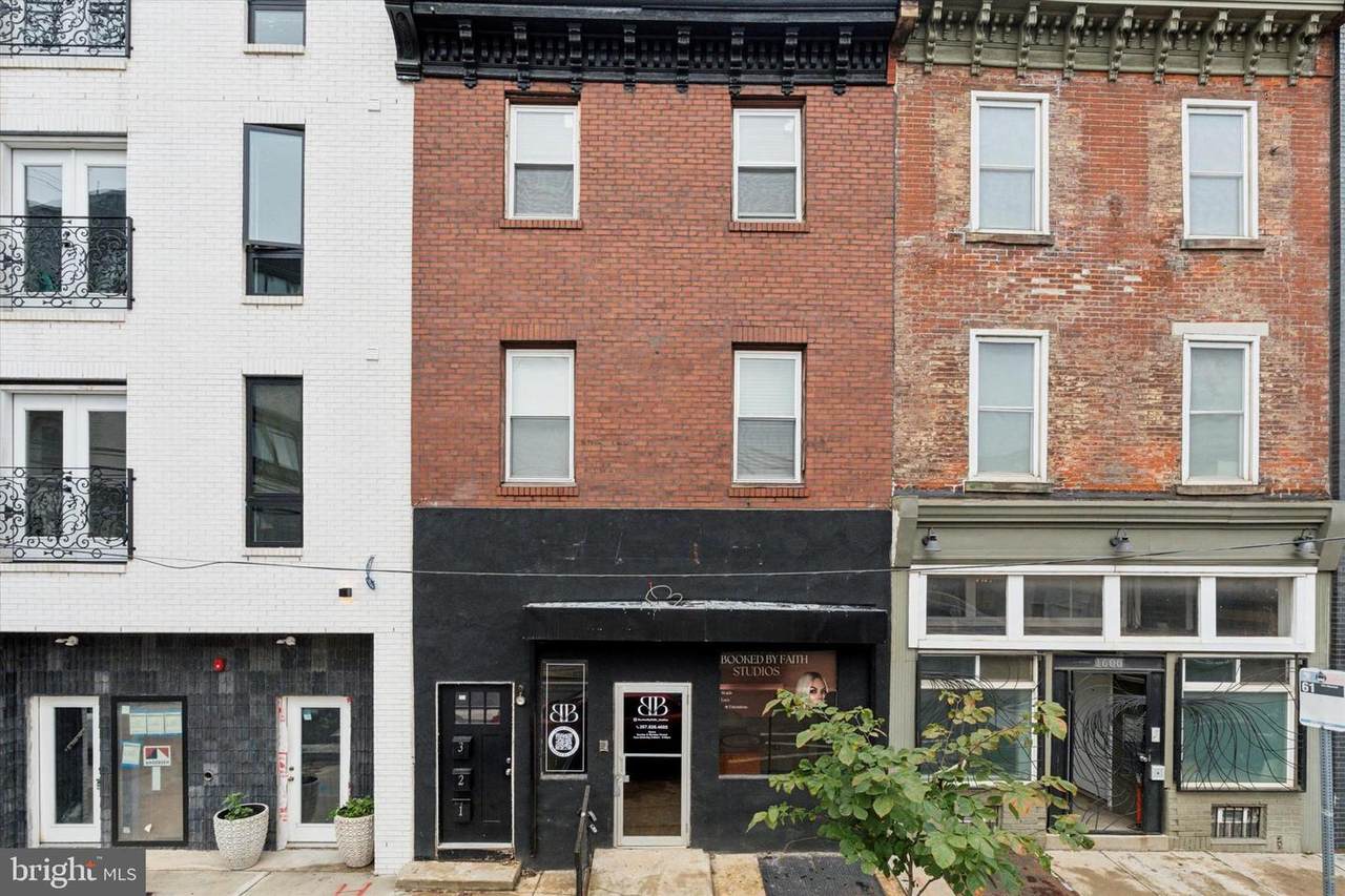 1604 Ridge Avenue - Photo 1