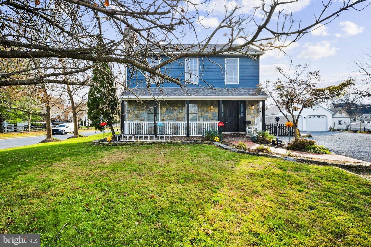 220 Colonial Highway - Photo 1