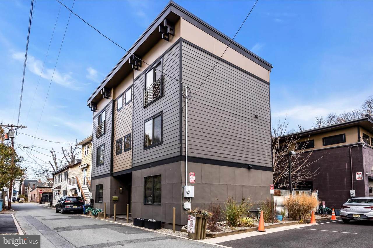 10 Mccready Alley - Photo 1