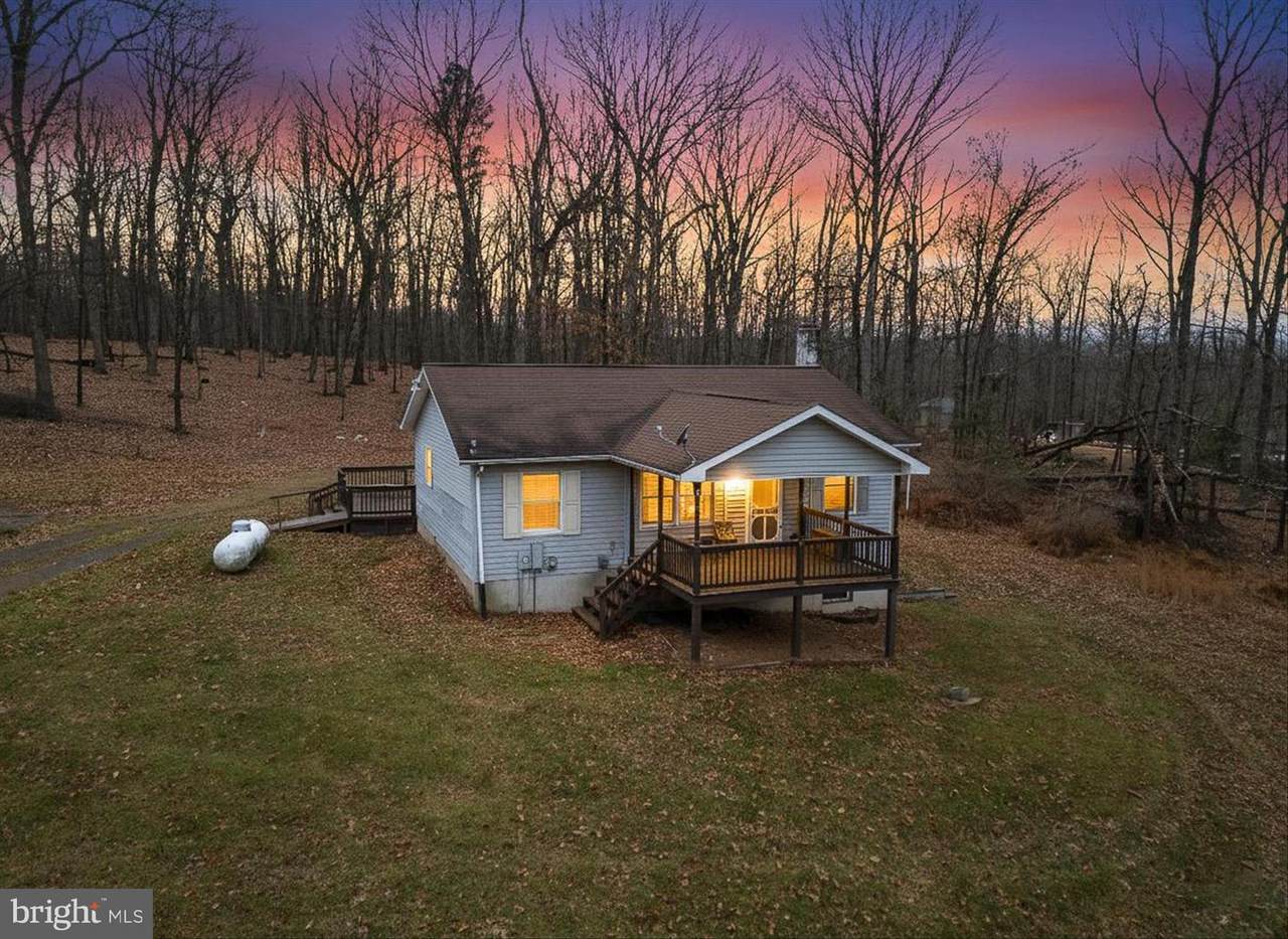 854 Janes Way - Photo 1