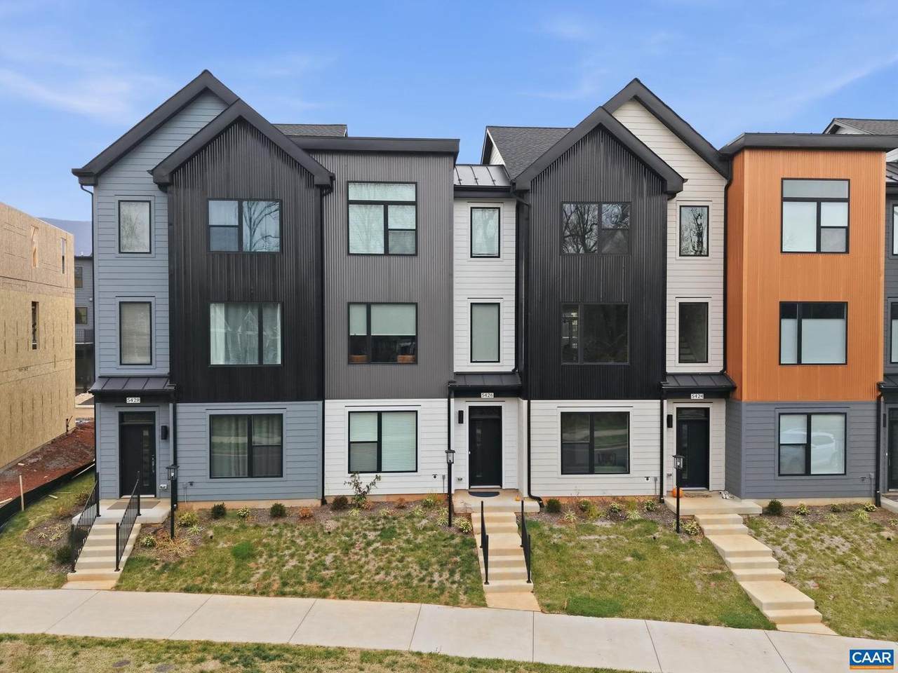 5428 Golf Dr - Photo 1