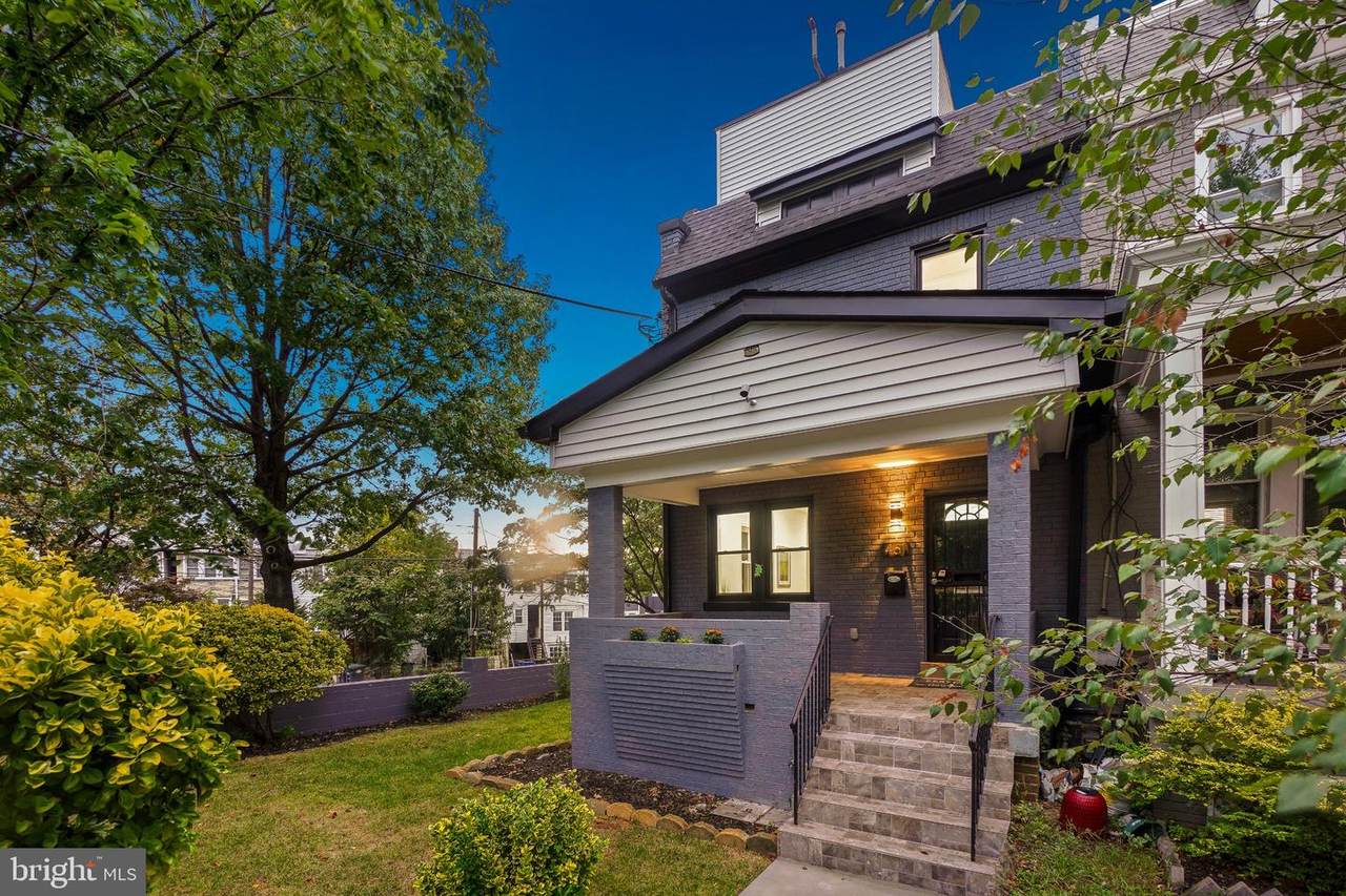 461 Delafield Place - Photo 1