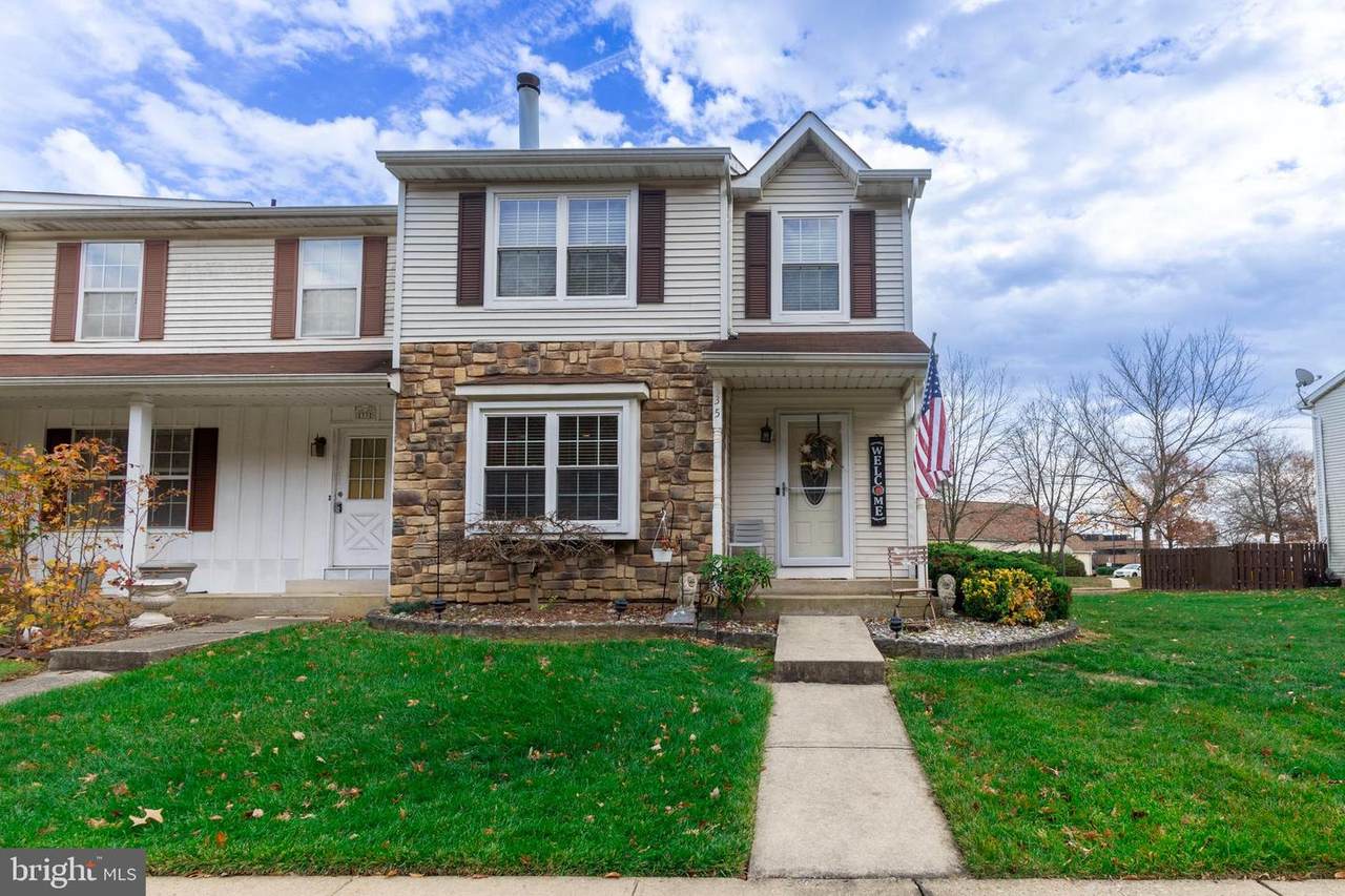 35 Dunmoor Ct S - Photo 1