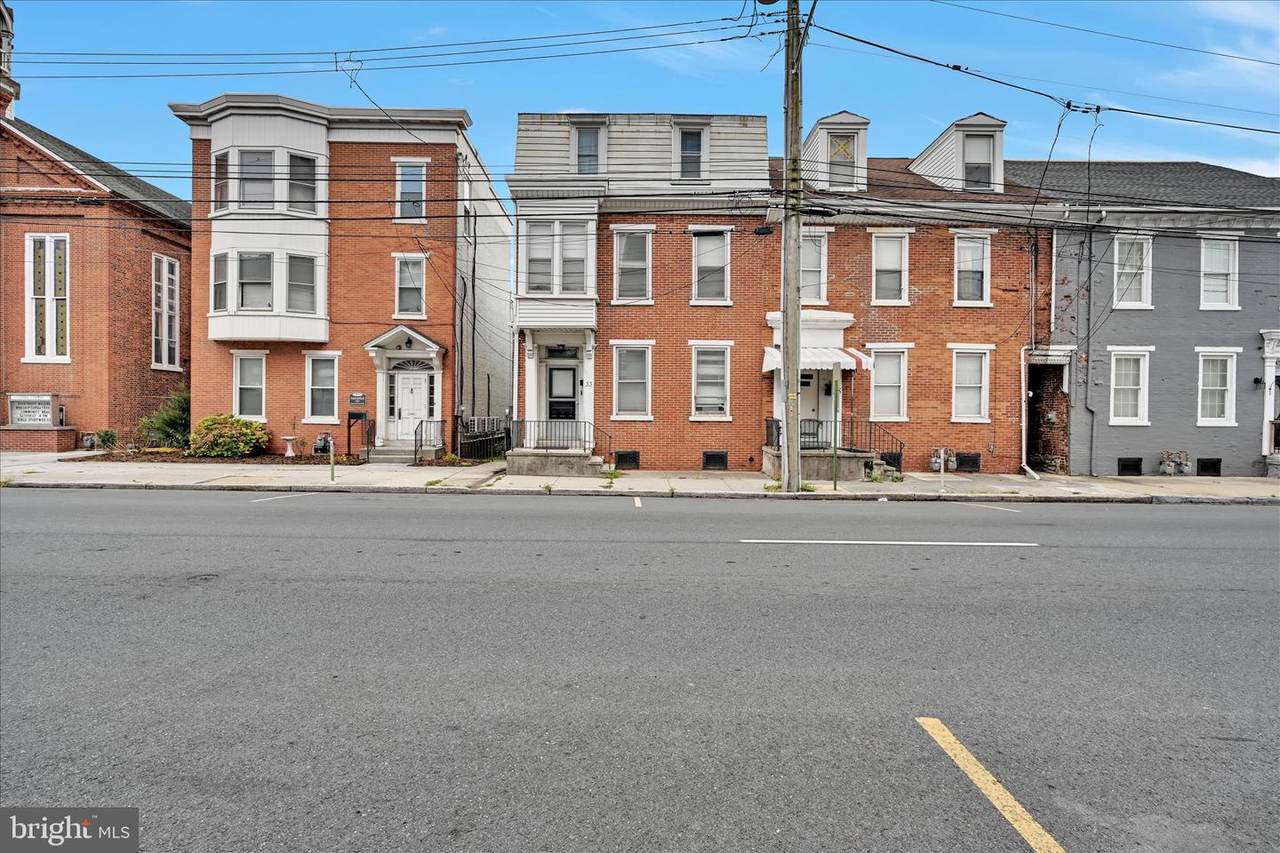 33 10TH Street - Photo 1