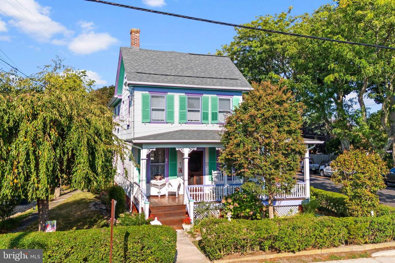 222 Broadway - Photo 1